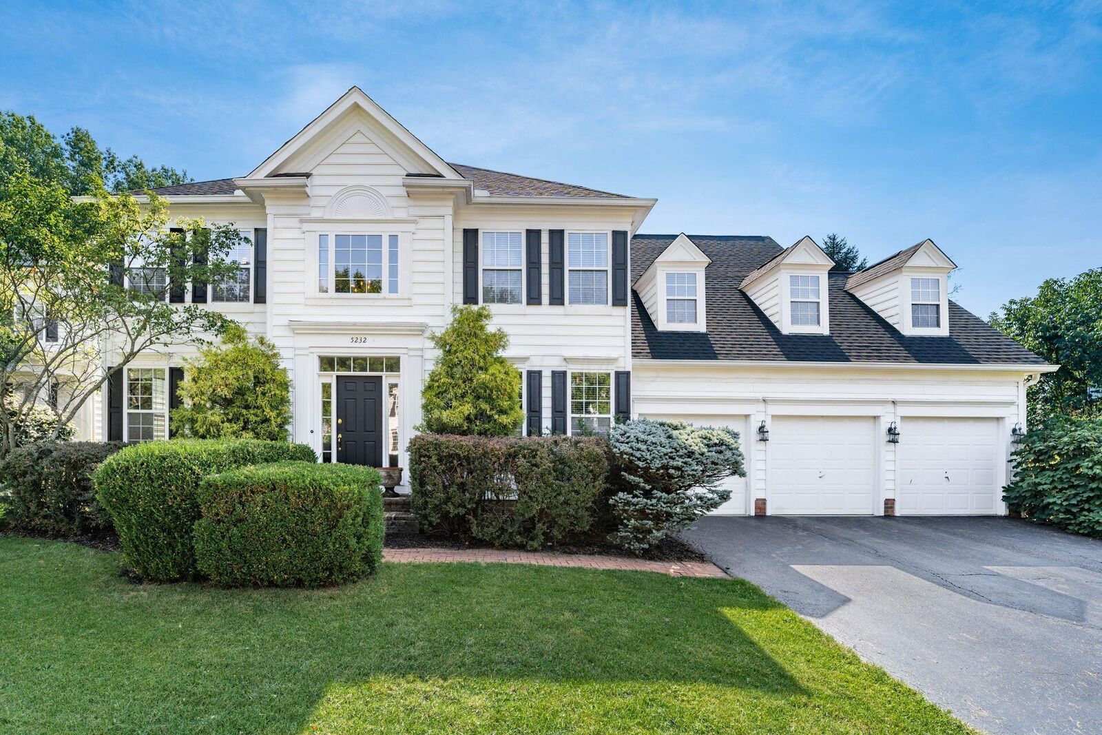 Property Photo:  5232 Settlement Drive  OH 43054 