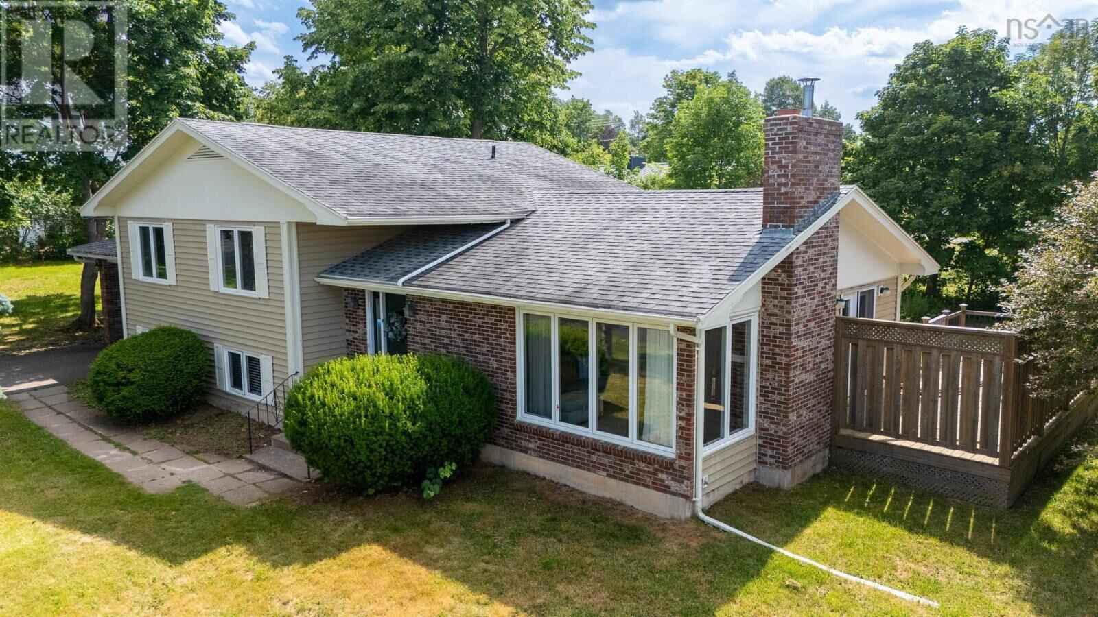 Property Photo: 20 Grandview Drive NS B4P 1W4