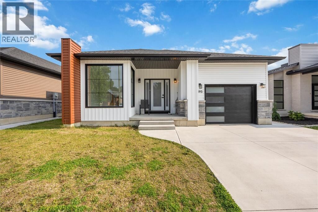 Property Photo: 195 Essex Street Lower ON N7S 0C2