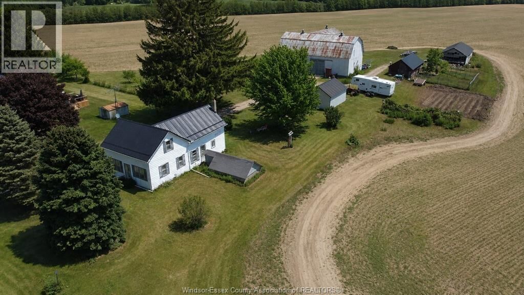 Property Photo: 226 Norfolk County Road 28 ON N0E 1G0