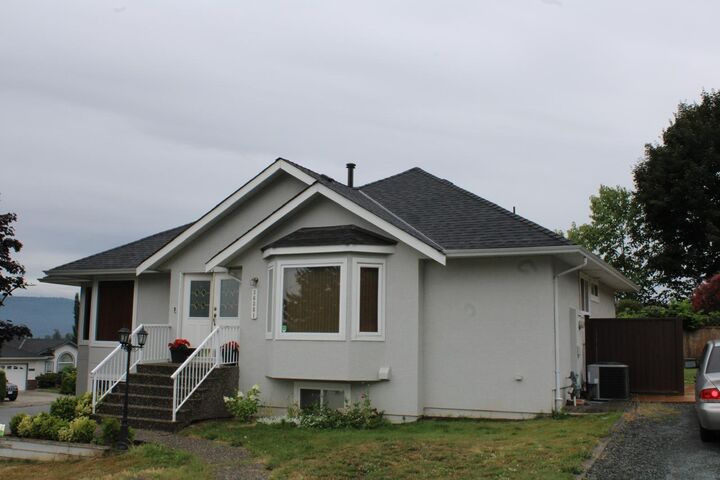 Property Photo: 36381 Country Place BC V3G 1M2