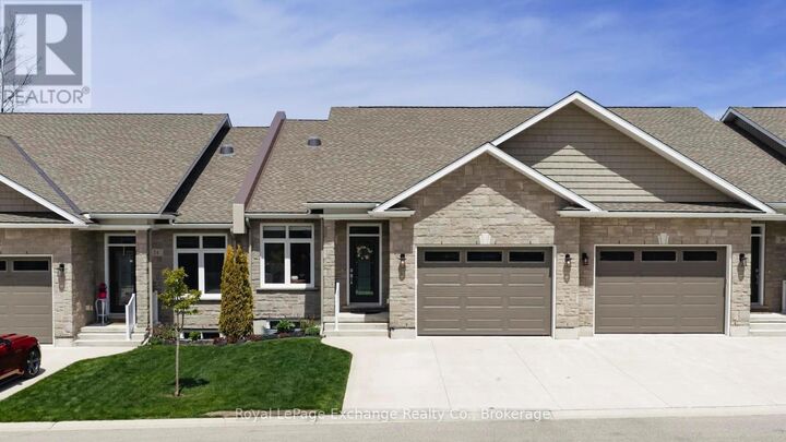 Property Photo: 552 Durham Street 25 ON N2Z 0G5