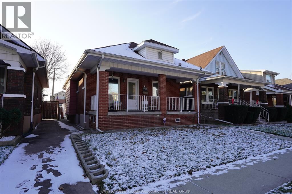 Property Photo:  1529 Elsmere Avenue  ON N8X 4H2 