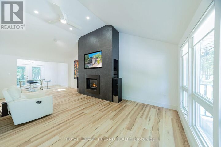 Property Photo: 9653 Joanne Avenue ON N0M 1T0