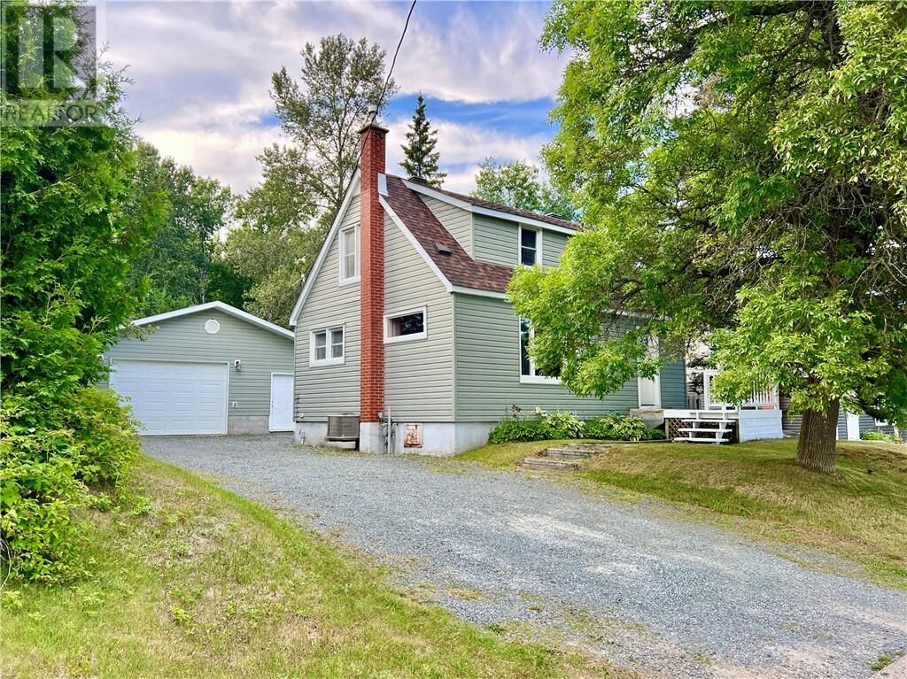 Property Photo: 179 First Ave N ON P0M 2C0