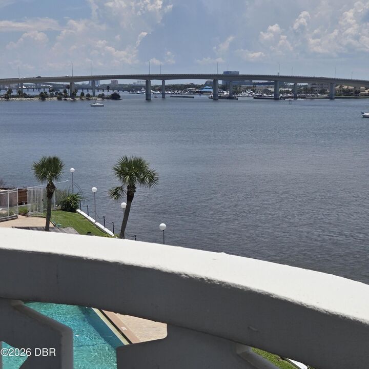 Property Photo:  935 N Halifax Avenue 308  FL 32118 