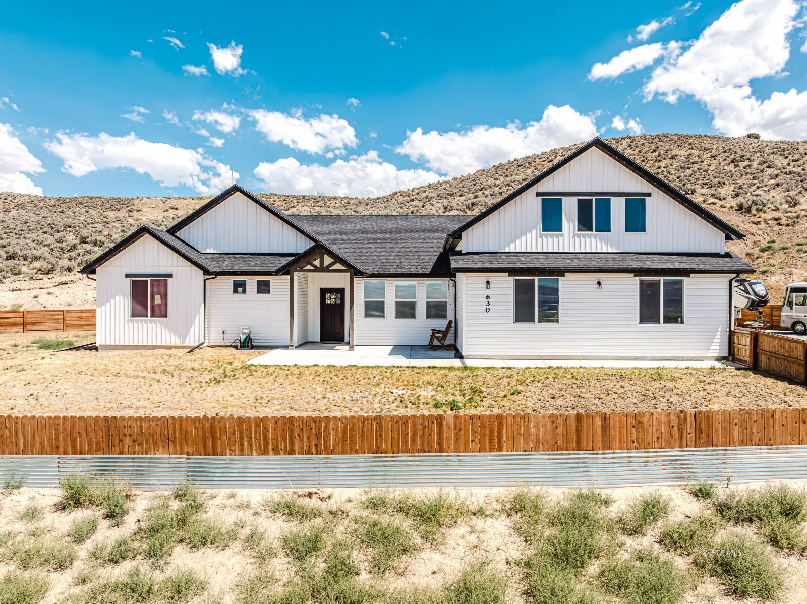 Property Photo: 630 Glenwild Drive NV 89801