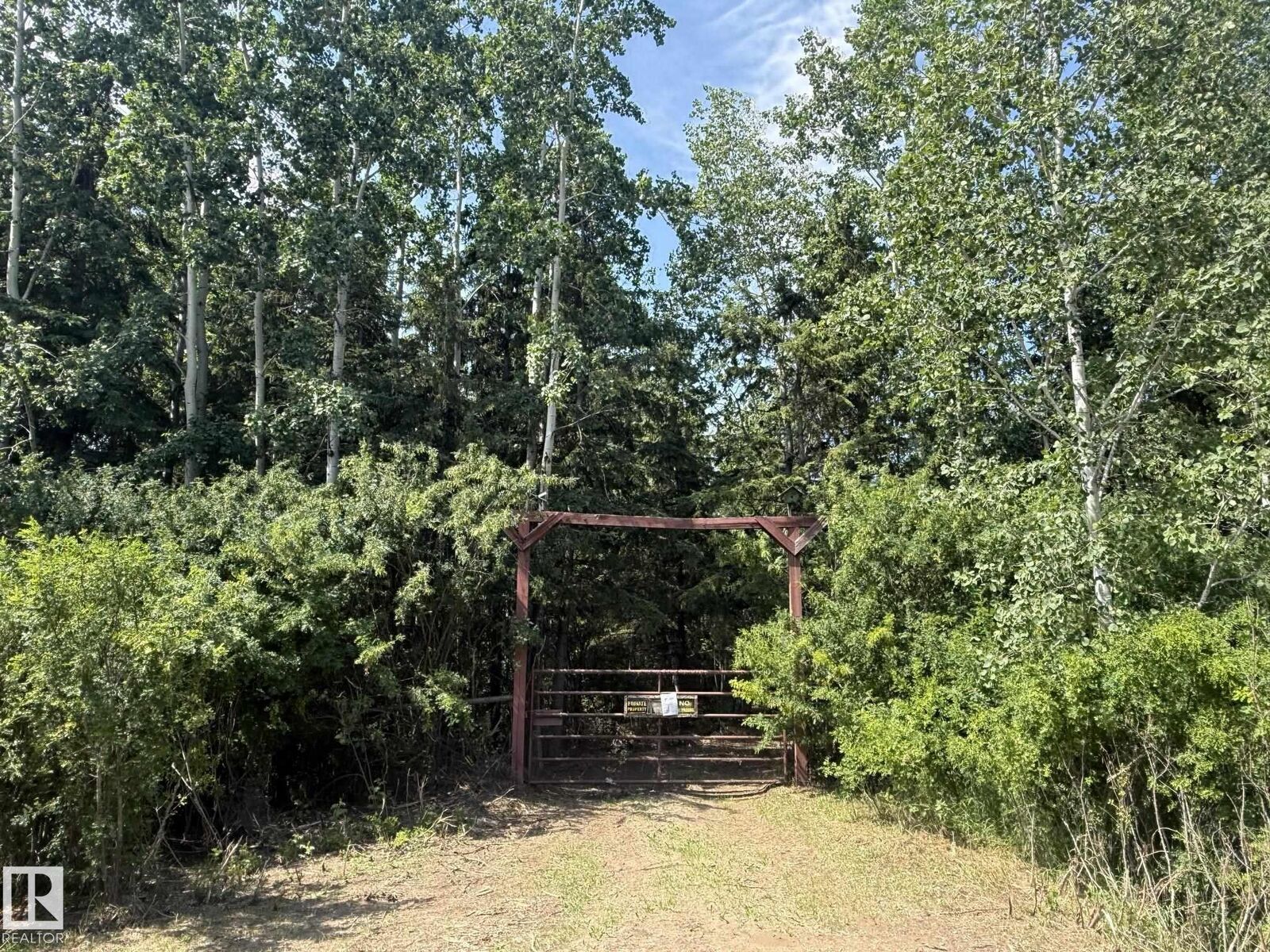 Property Photo: 50322 Rge Road 10 38 AB T7Y 2A1