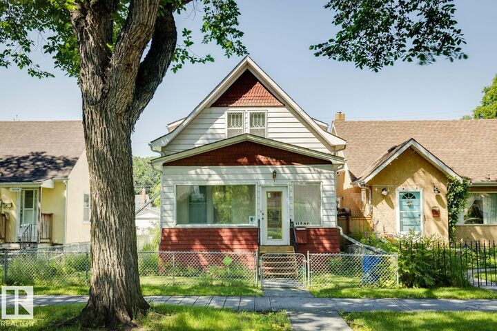11340 90 Street NW — photo 1