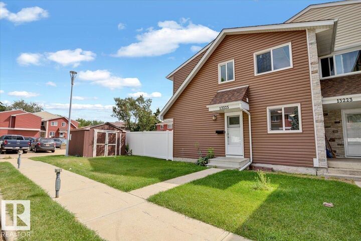 13225 47 Street NW — photo 1