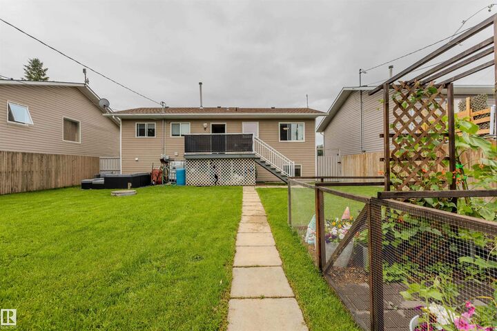 Property Photo: 4712 50 Avenue AB T0G 1W0