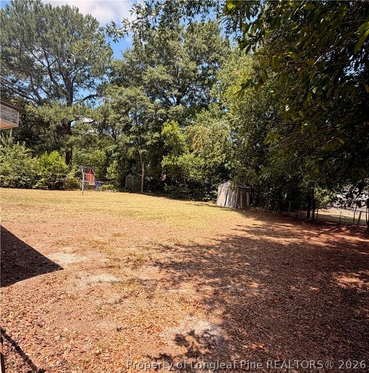 Property Photo: 1006 Sandalwood Drive NC 28304