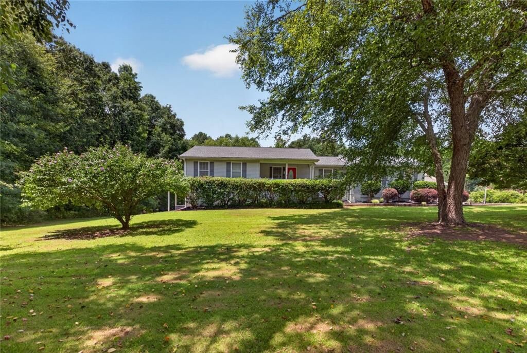 Property Photo: 8715 Gullatt Road GA 30268