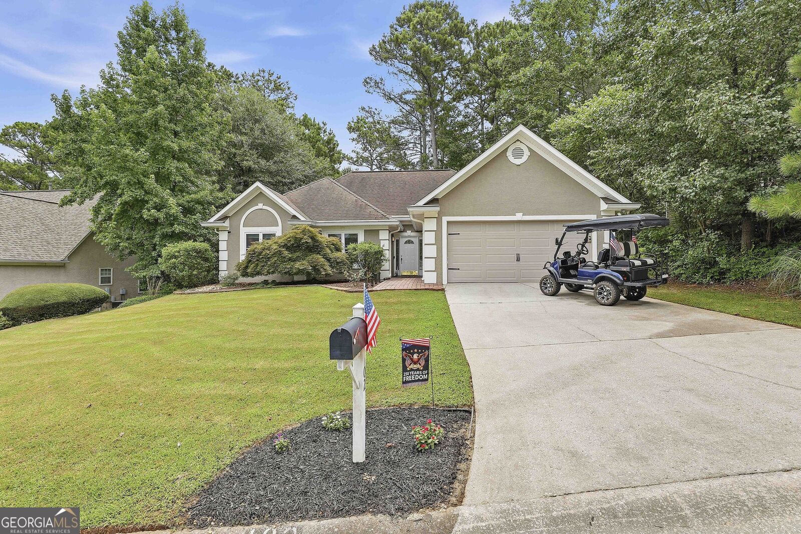 Property Photo:  102 Belvedere Lane  GA 30269 