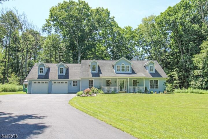 Property Photo: 117 Autumn Dr NJ 07827