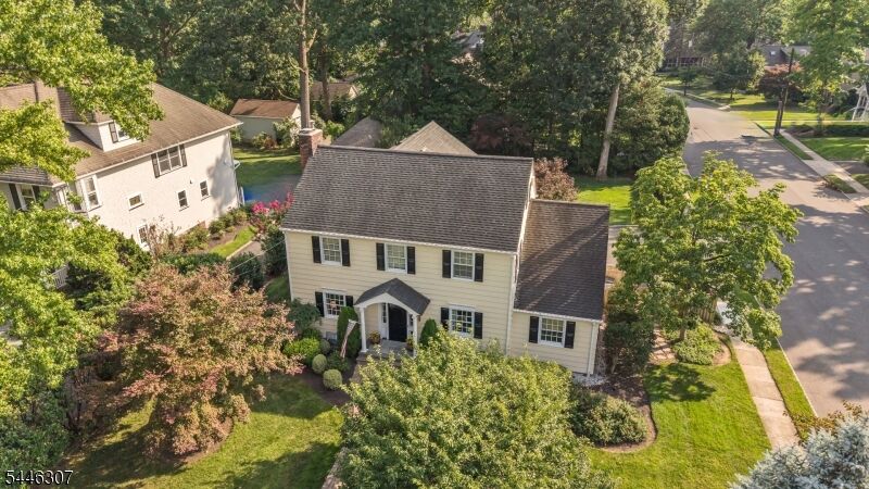 Property Photo:  567 Lawrence Ave  NJ 07090 