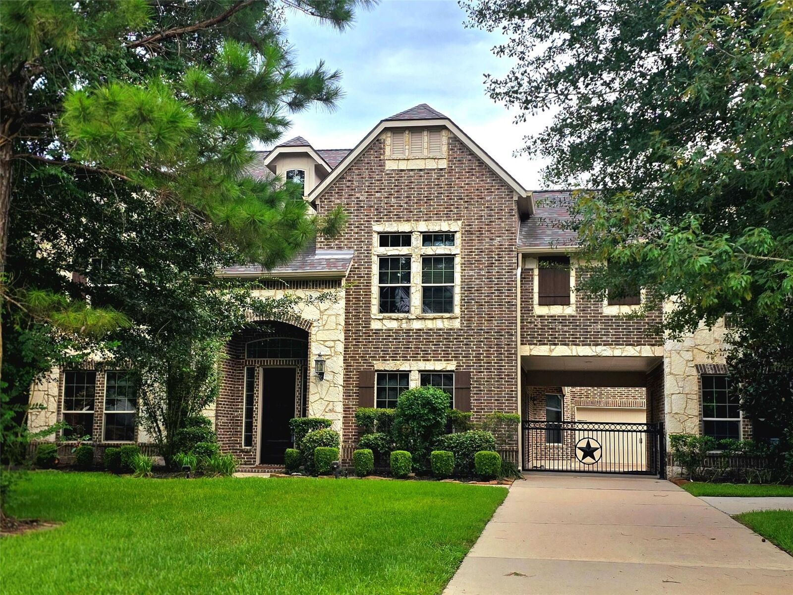 Property Photo:  15211 McCall Park  TX 77355 