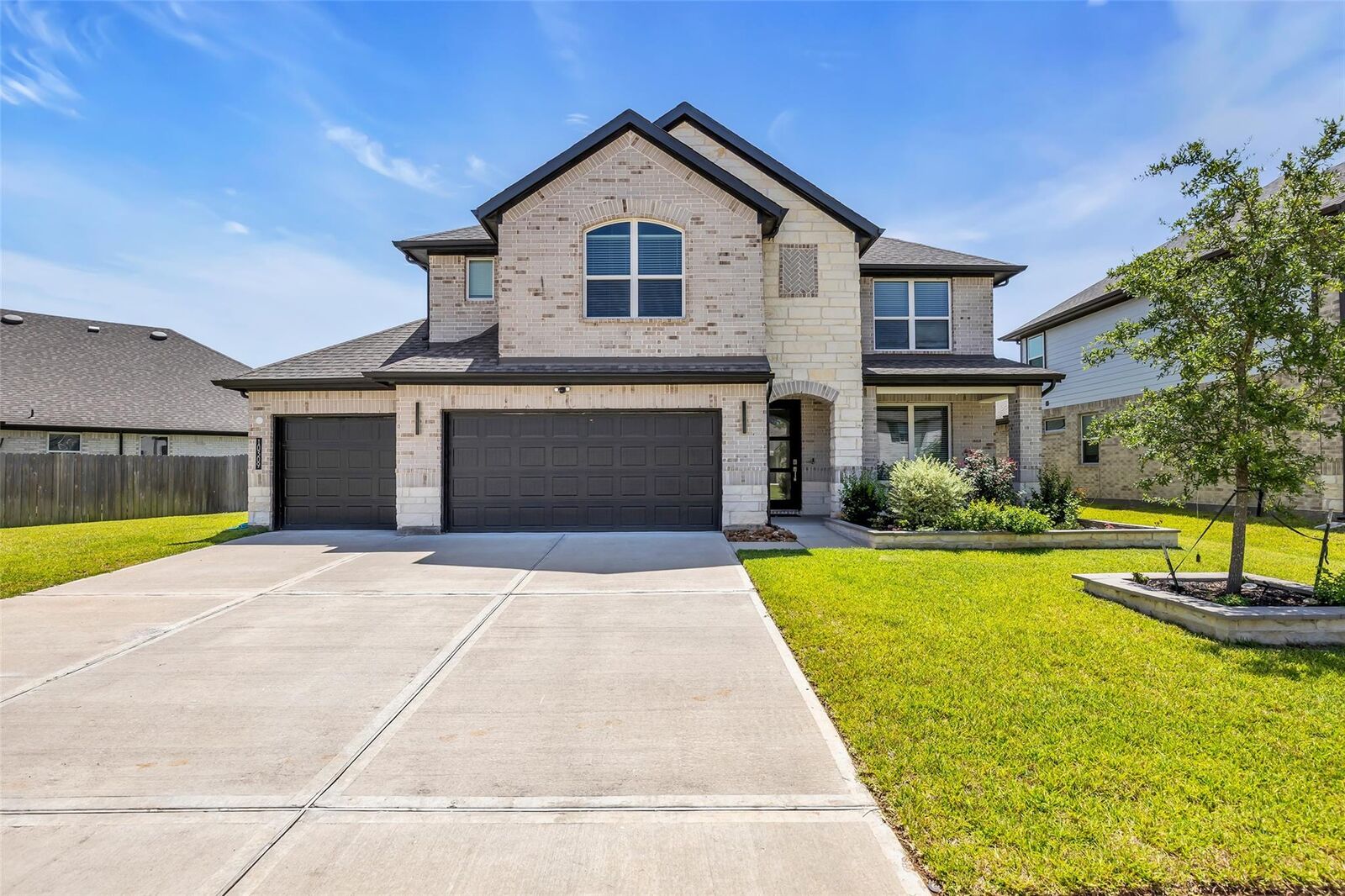 Property Photo: 10309 Horseshoe Lake Trail TX 77384