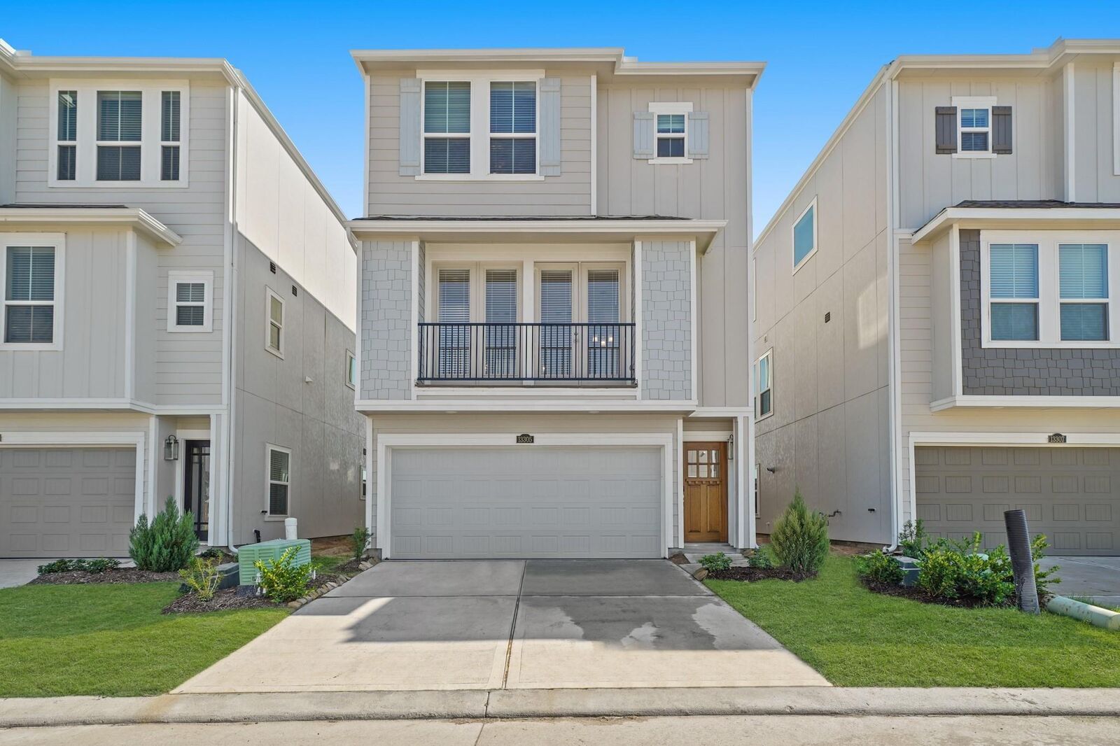 Property Photo:  13305 Moncloa Drive  TX 77047 