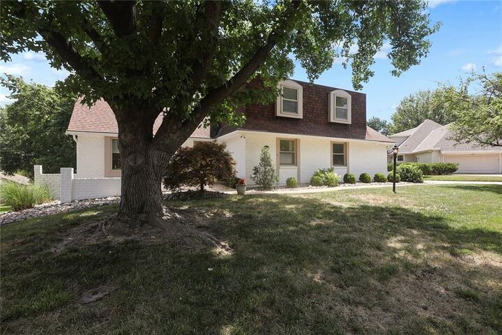 Property Photo:  4507 S Fremont Road  MO 64055 