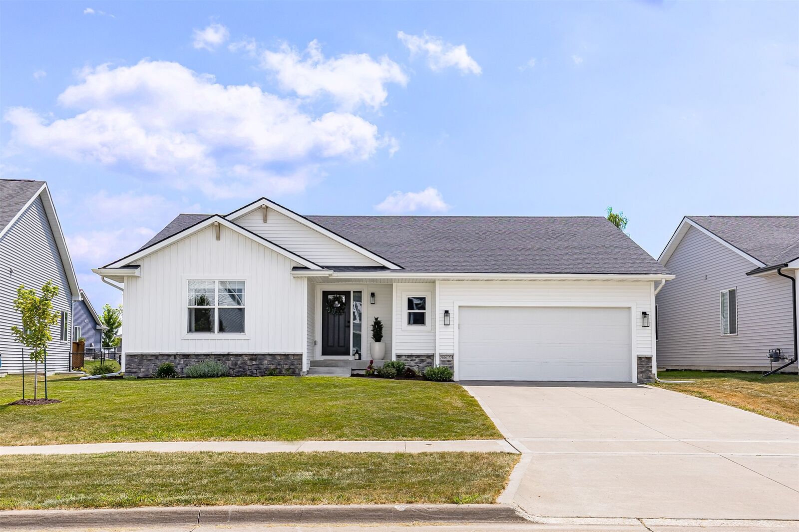 Property Photo: 3624 NE Winding Trail Drive IA 50021