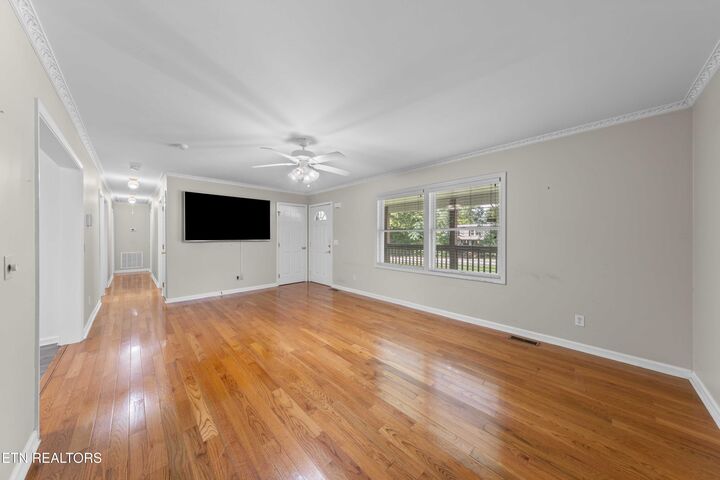 Property Photo:  106 Balboa Drive  TN 37854 