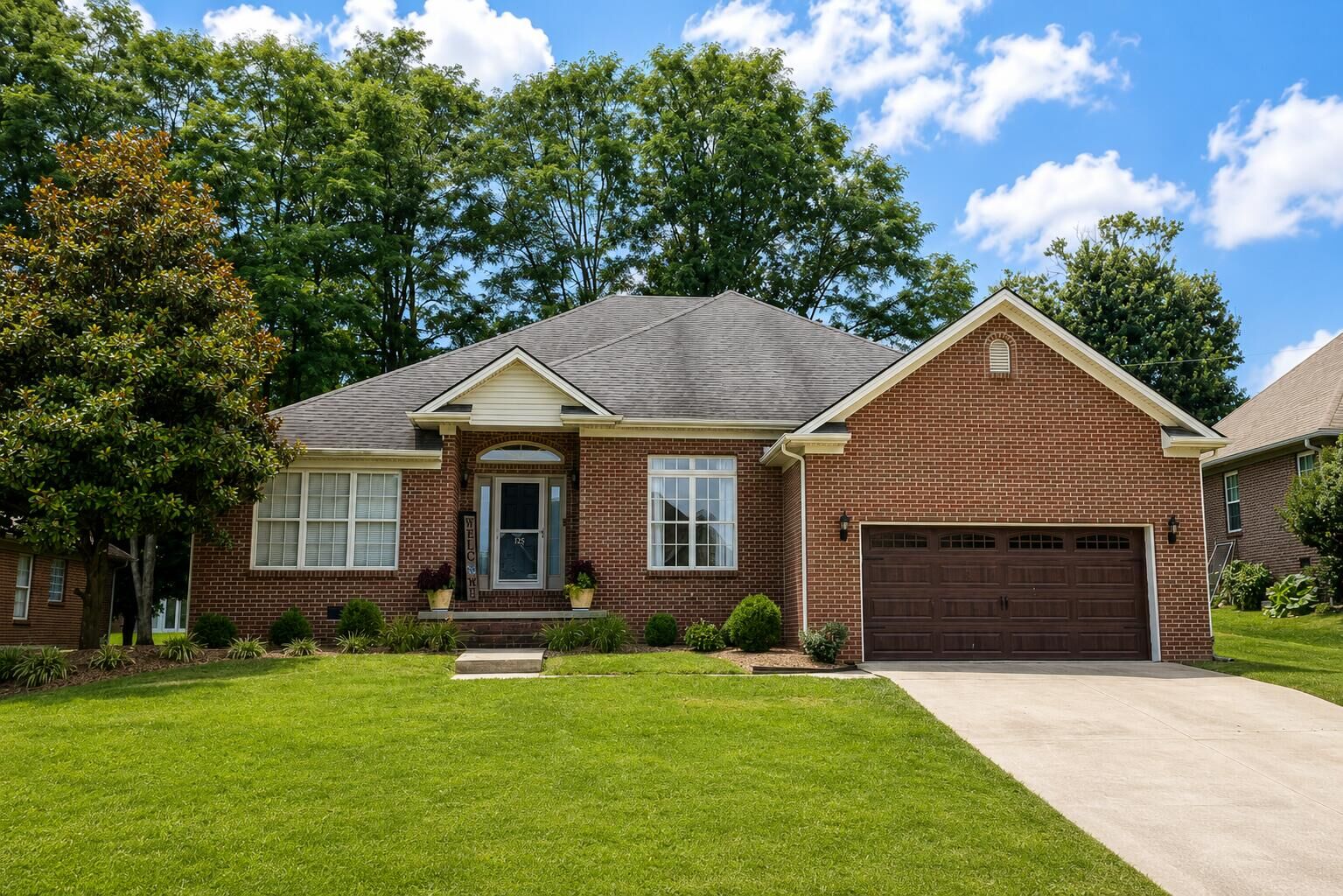 Property Photo:  125 Amiens Boulevard  KY 40391 