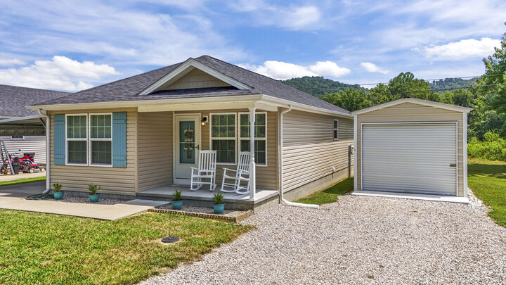 Property Photo: 313 Mynhier Road KY 40351