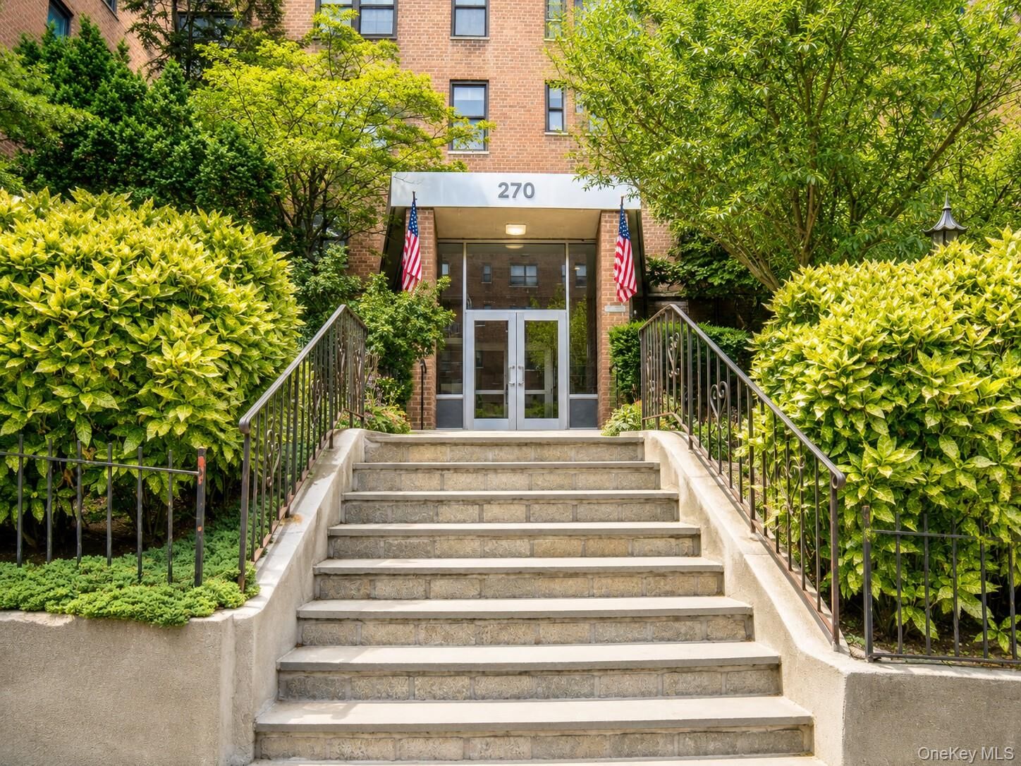 Property Photo: 270 North Broadway 4A NY 10701