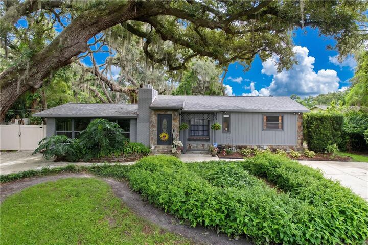 Property Photo:  11805 N 51st Street  FL 33617 