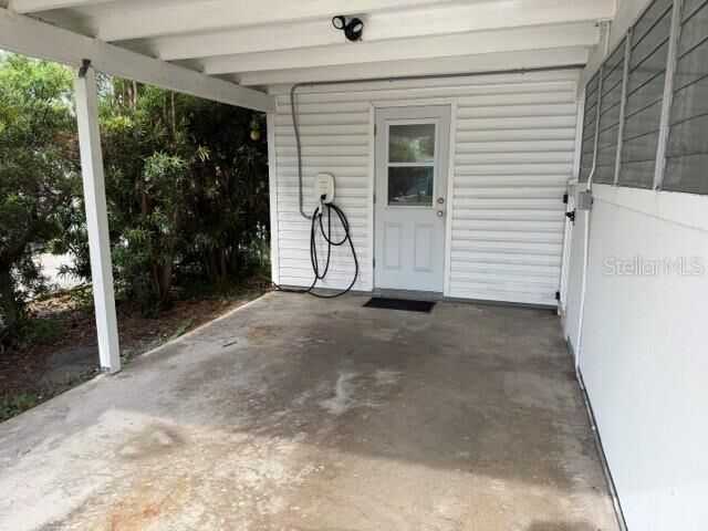 Property Photo: 1205 Princeton Avenue FL 34207