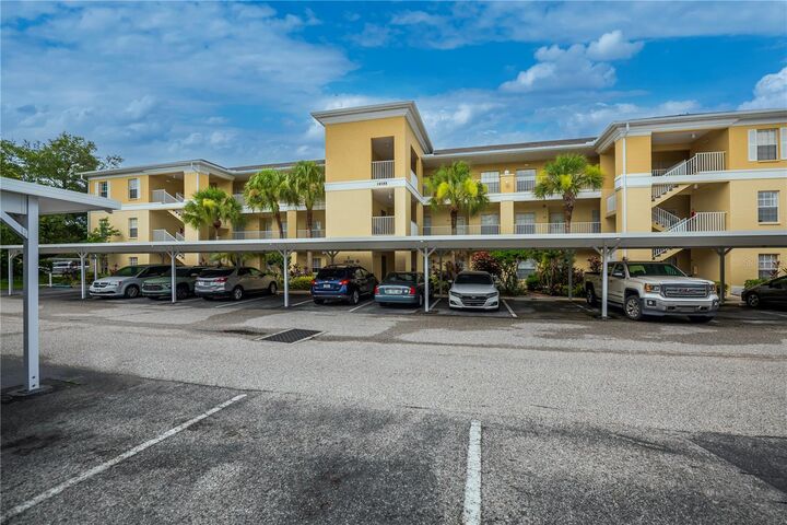 Property Photo:  19355 Water Oak Drive 101  FL 33948 