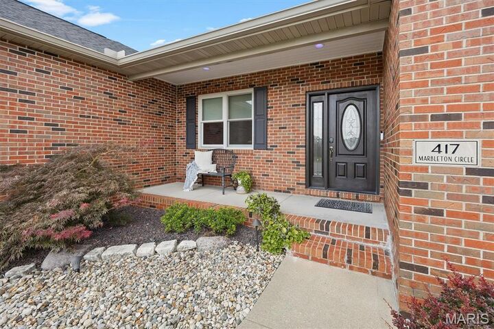 Property Photo: 417 Marbleton Circle IL 62269