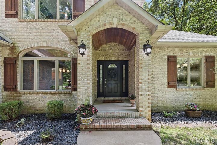 Property Photo: 694 Pleasant Ridge Road IL 62208