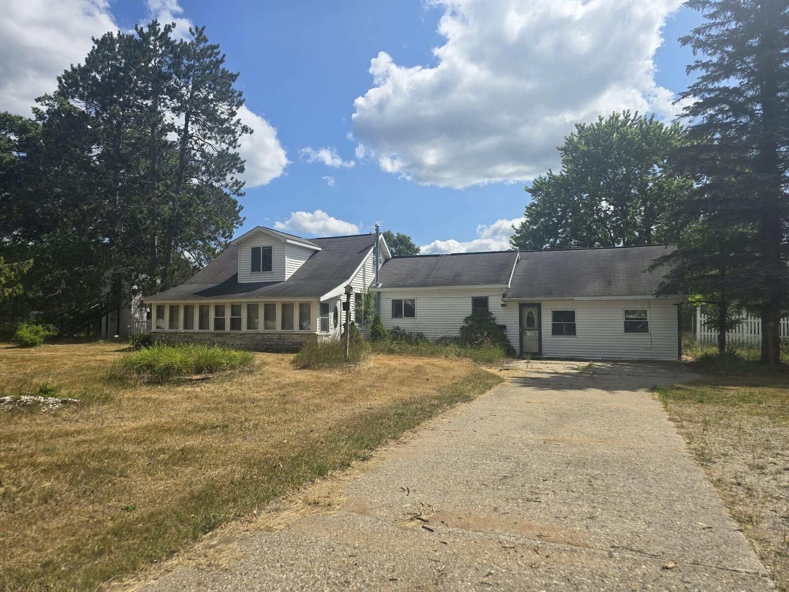 Property Photo: 14160 New Millpond Road MI 49307