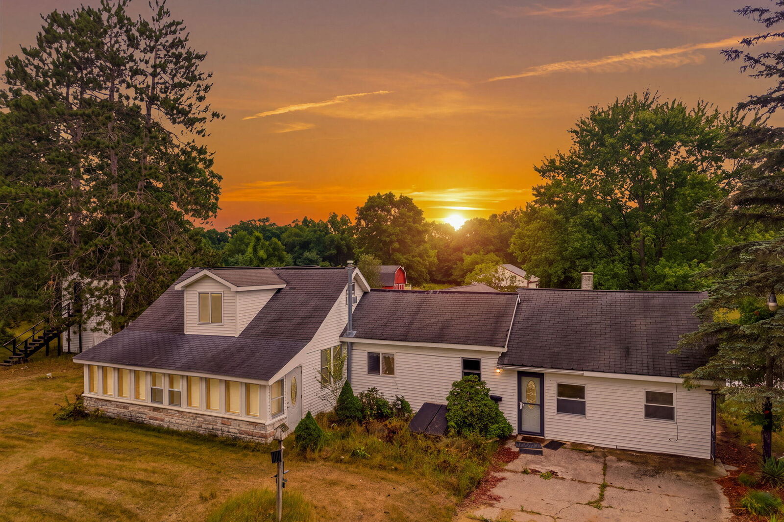 Property Photo: 14160 New Millpond Road MI 49307