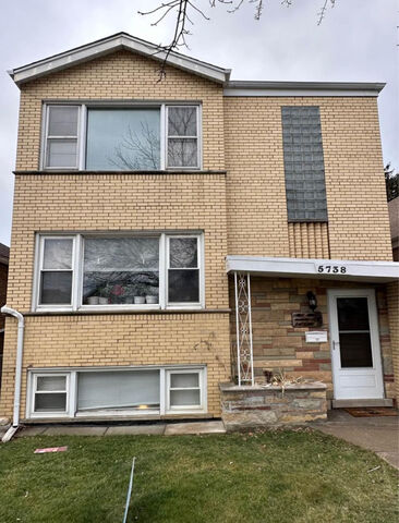 Property Photo: 5738 S Kenneth Avenue Garden IL 60629