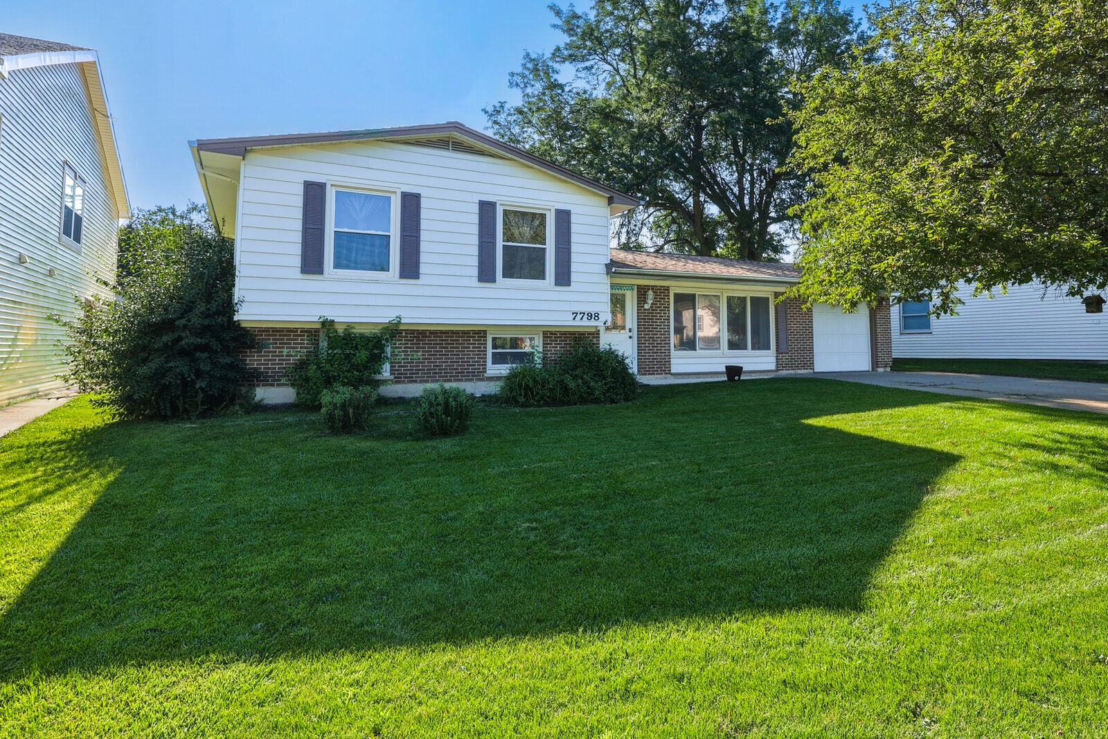 Property Photo: 7798 Asbury Circle S IL 60133