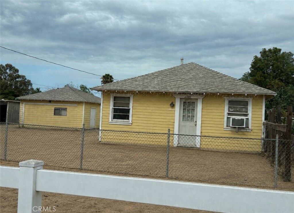 Property Photo: 3864 Pedley Ave CA 92860