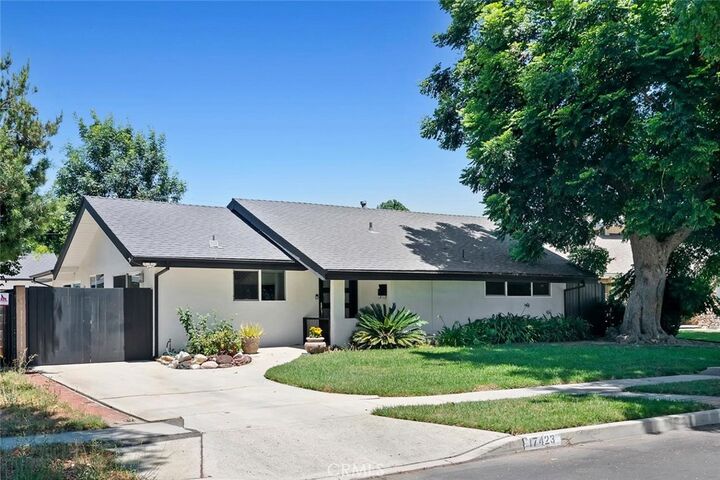 Property Photo: 17423 Lemac Street CA 91325