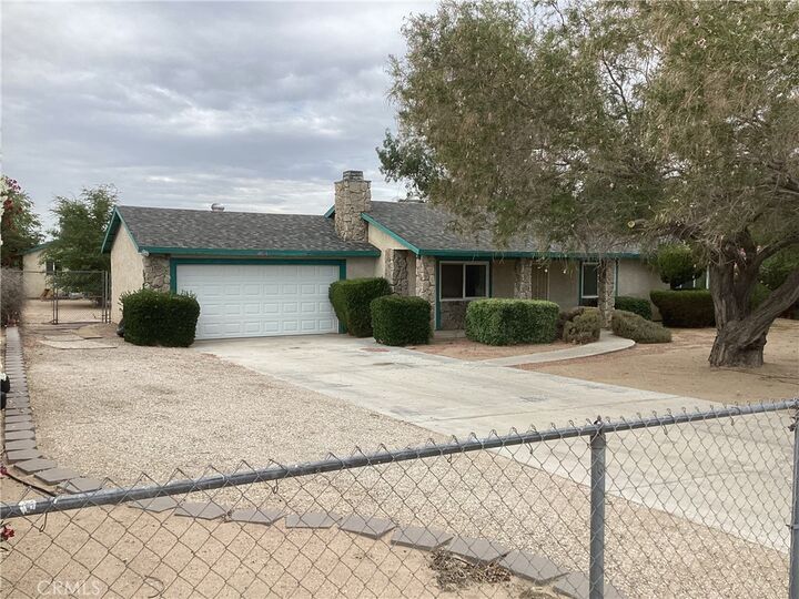 Property Photo: 14556 Mojave Street CA 92345