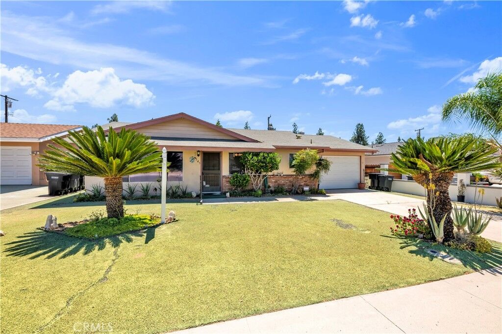 Property Photo:  545 Jade  CA 92543 