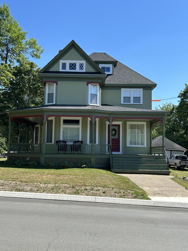 Property Photo:  51 Broadway Street  ME 04694 