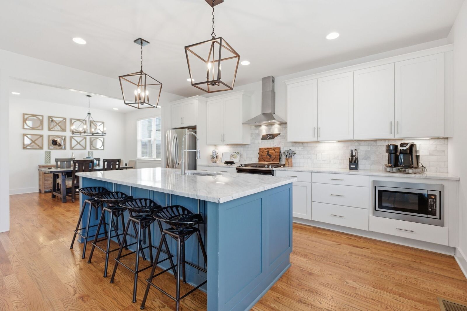 Property Photo:  60 Twin St  TN 37209 