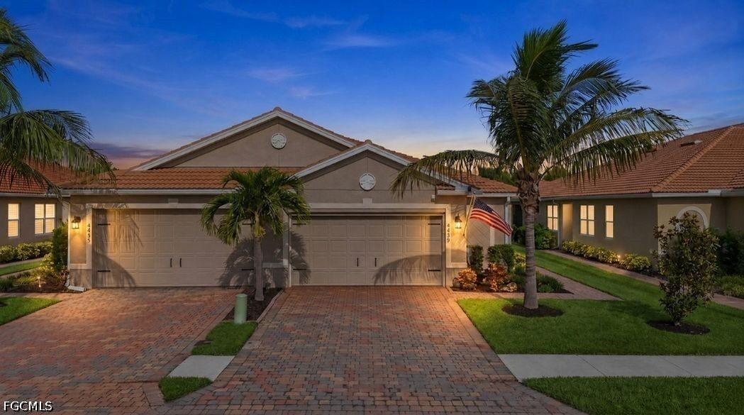 Property Photo:  4439 Dutchess Park Road  FL 33916 