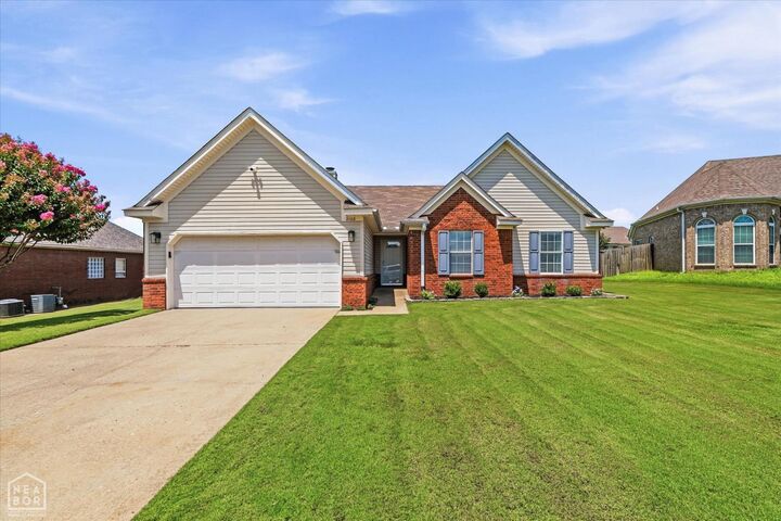 Property Photo: 2108 Quarry Cove AR 72404