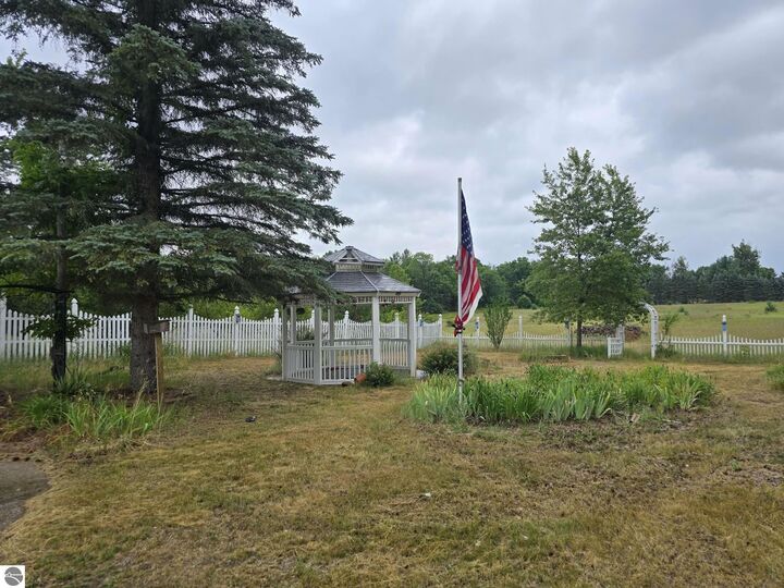 Property Photo: 14160 New Millpond Road MI 49307