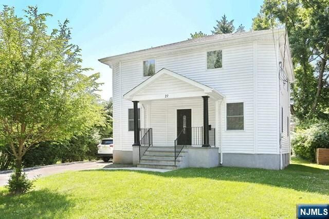 Property Photo:  27 West Street  NJ 07624 