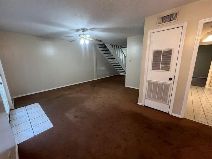 Property Photo:  2321 Oxford Place  LA 70056 