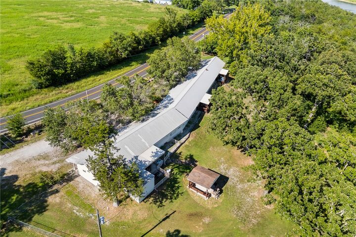 Property Photo: 22244 Hwy 281 N AR 72644